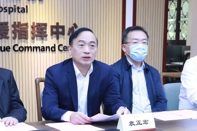 正誼明道,服務人群!復旦上醫(yī)創(chuàng)建95周年大型健康咨詢活動舉行