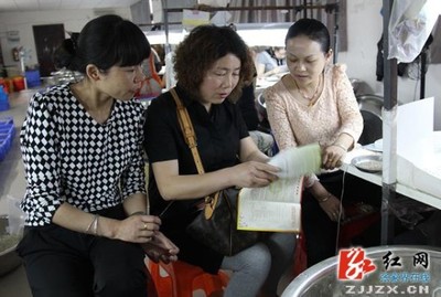 慈利縣以人為本強(qiáng)化外來(lái)流動(dòng)人口計(jì)生服務(wù)管理