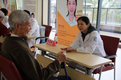 愛滿重陽,情暖人心-- 民革浙江省委會文化服務團、省直綜合服務團牽手浙江涌嘉保險經紀公司來到濱江綠康陽光家園開展重陽慰老活動